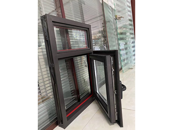 钢质防火窗配置：