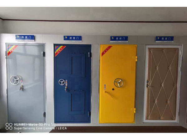 抗爆门门板设计